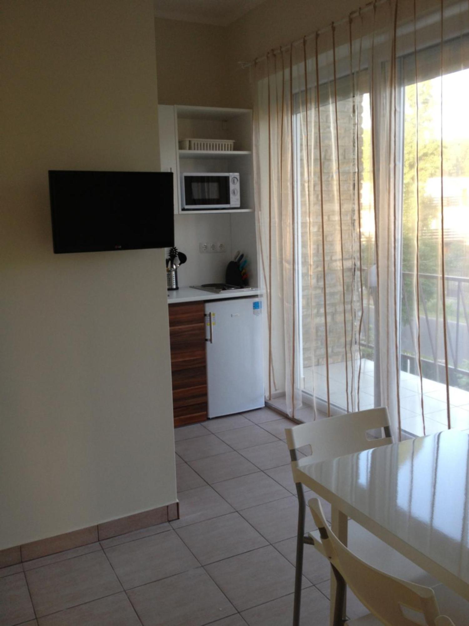 Doris Apartments Siofok Luaran gambar