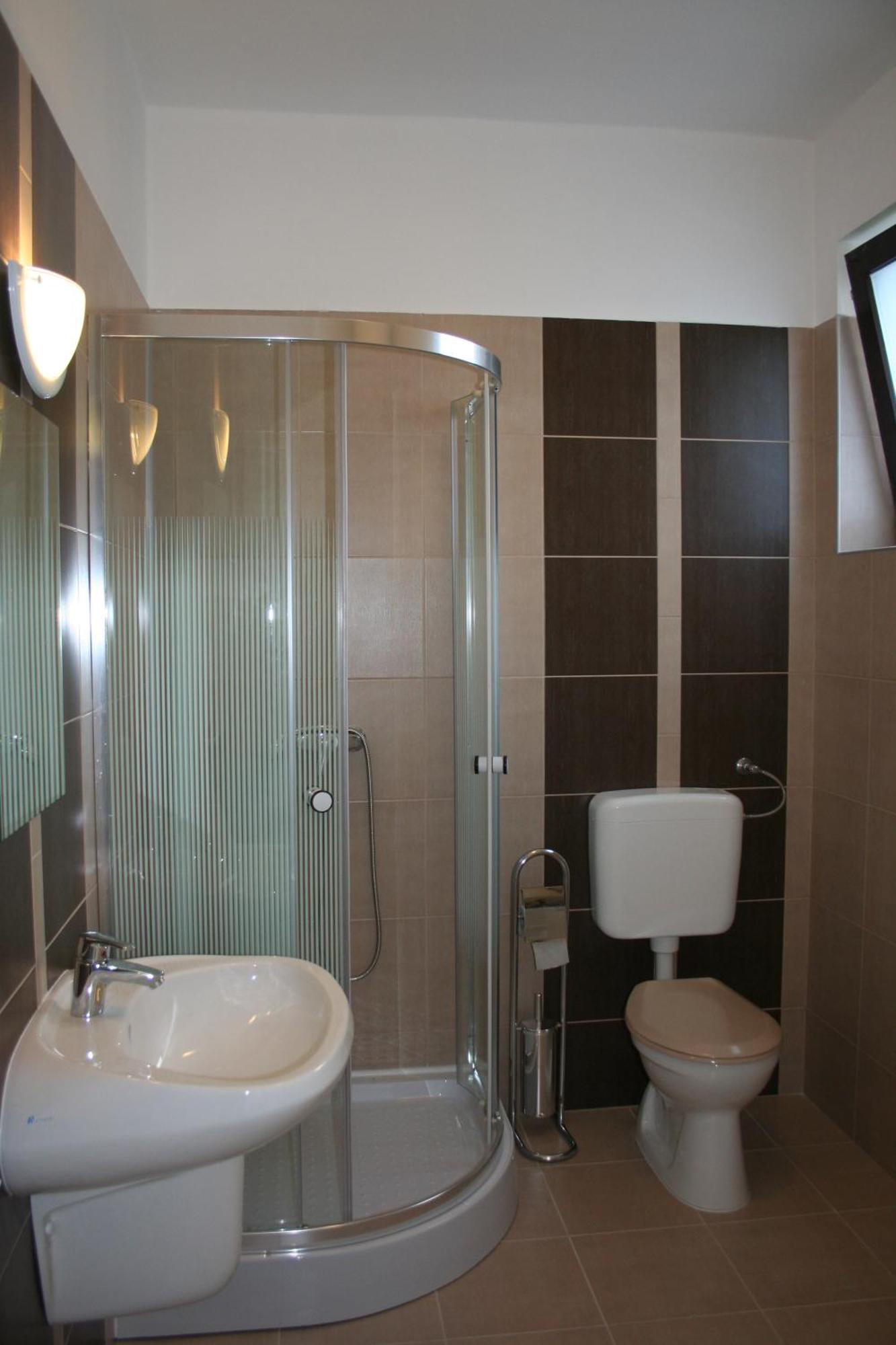 Doris Apartments Siofok Bilik gambar
