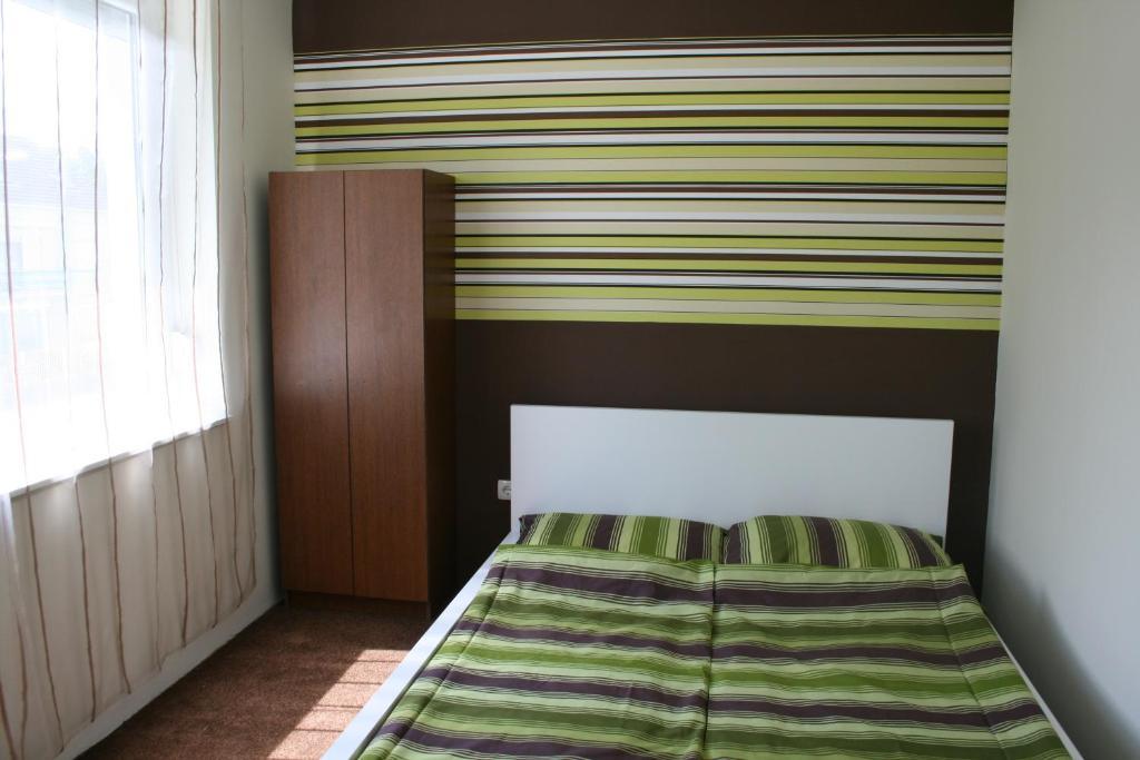 Doris Apartments Siofok Bilik gambar