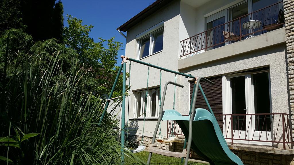 Doris Apartments Siofok Luaran gambar