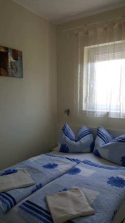 Doris Apartments Siofok Luaran gambar