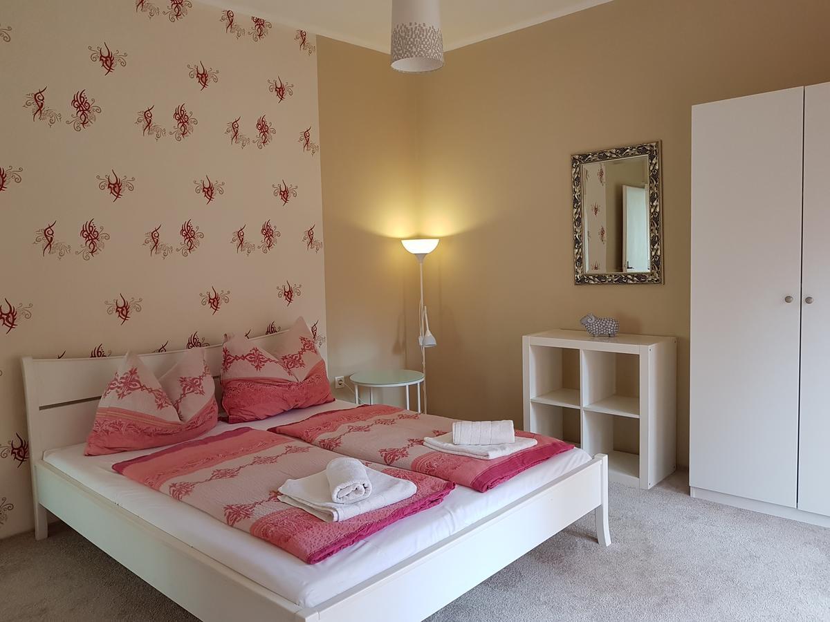 Doris Apartments Siofok Luaran gambar