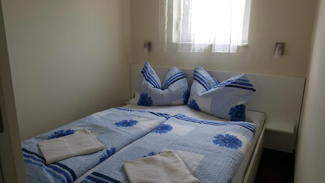 Doris Apartments Siofok Luaran gambar
